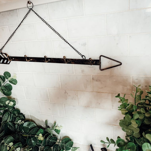 Arrow Wall Hanger, Metal Arrow Hanging Hooks for Keys, Hats, Coats or other Items